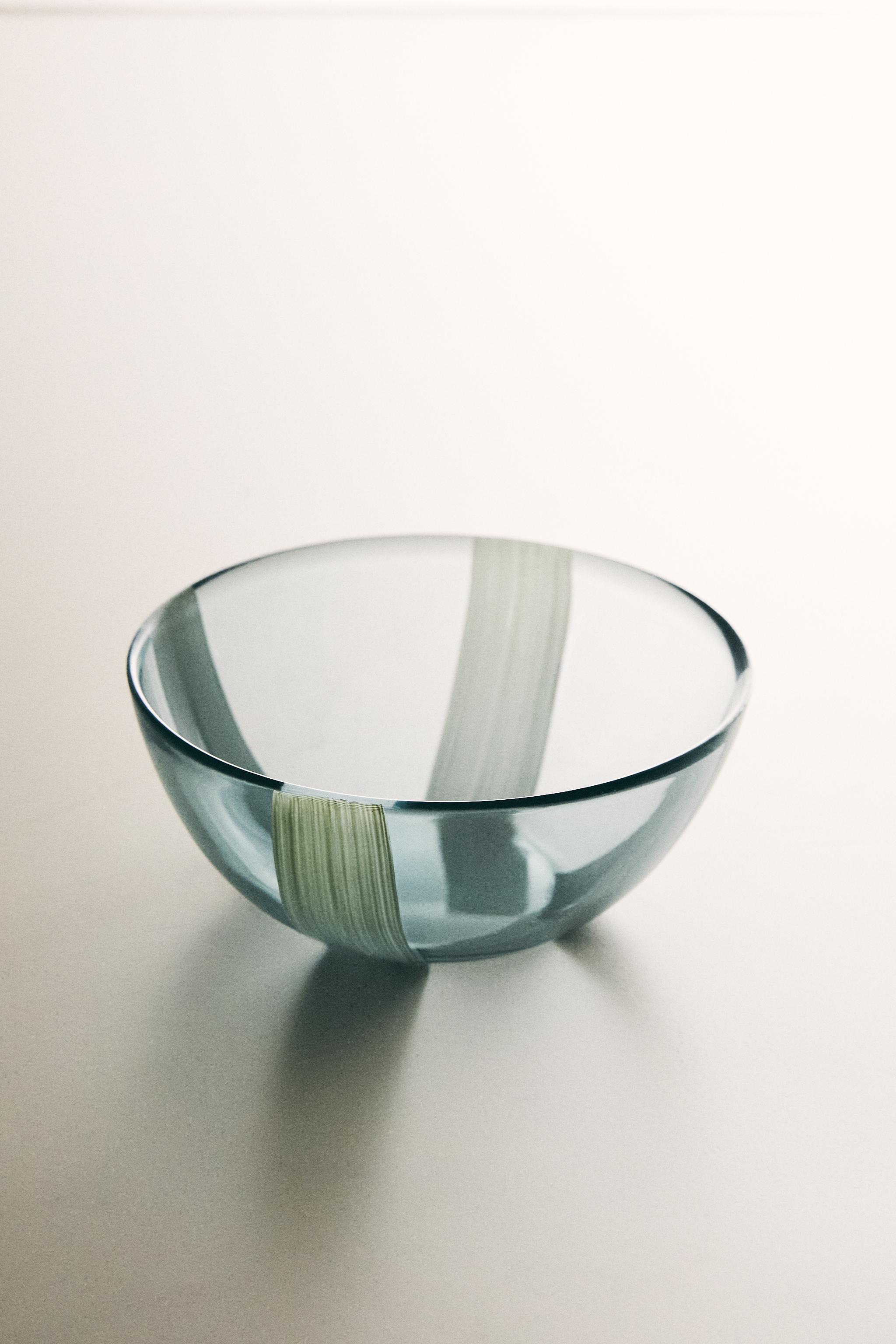 STRIPED GLASS BOWL